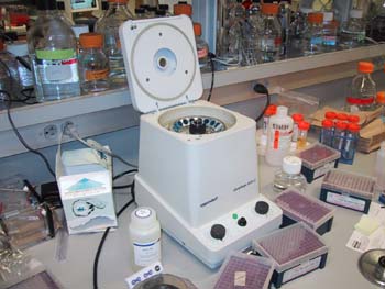 4 Centrifuge